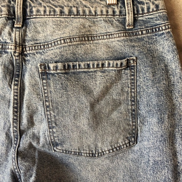 Time and Tru Women Mid-Rise Jeans Size 20 Light Wash Fringe Hem Distressed Plus - Picture 11 of 15
